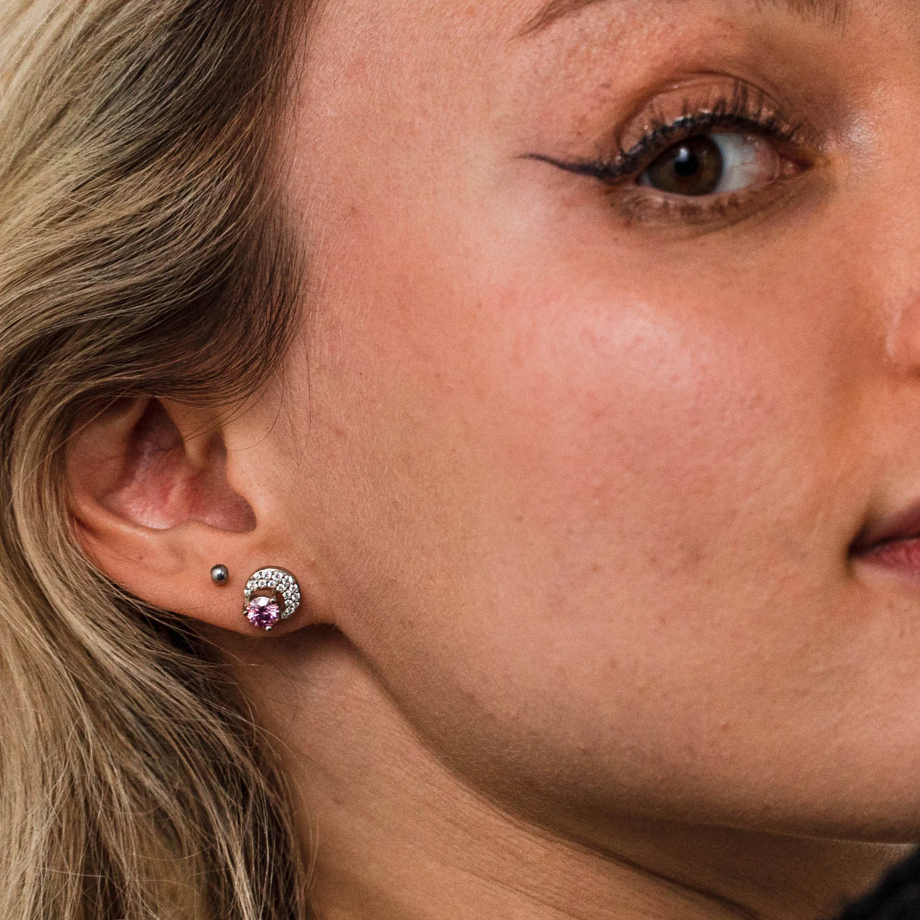 1.31 d.e.w cts Luna Moissanite Stud Earrings