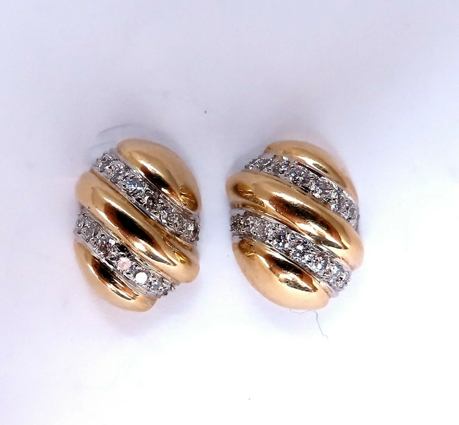 1.48ct. natural round diamond dome wave earrings 18kt platinum