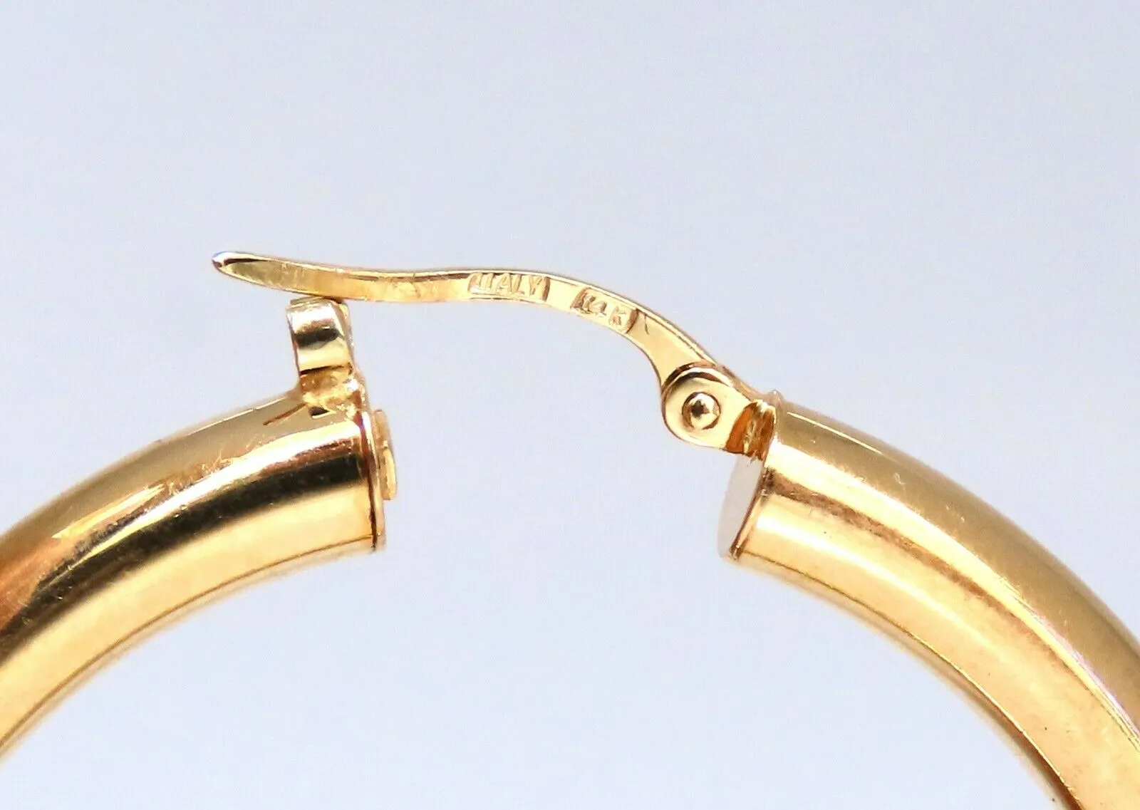 14Kt Gold Hoop Earrings Tubular Plain