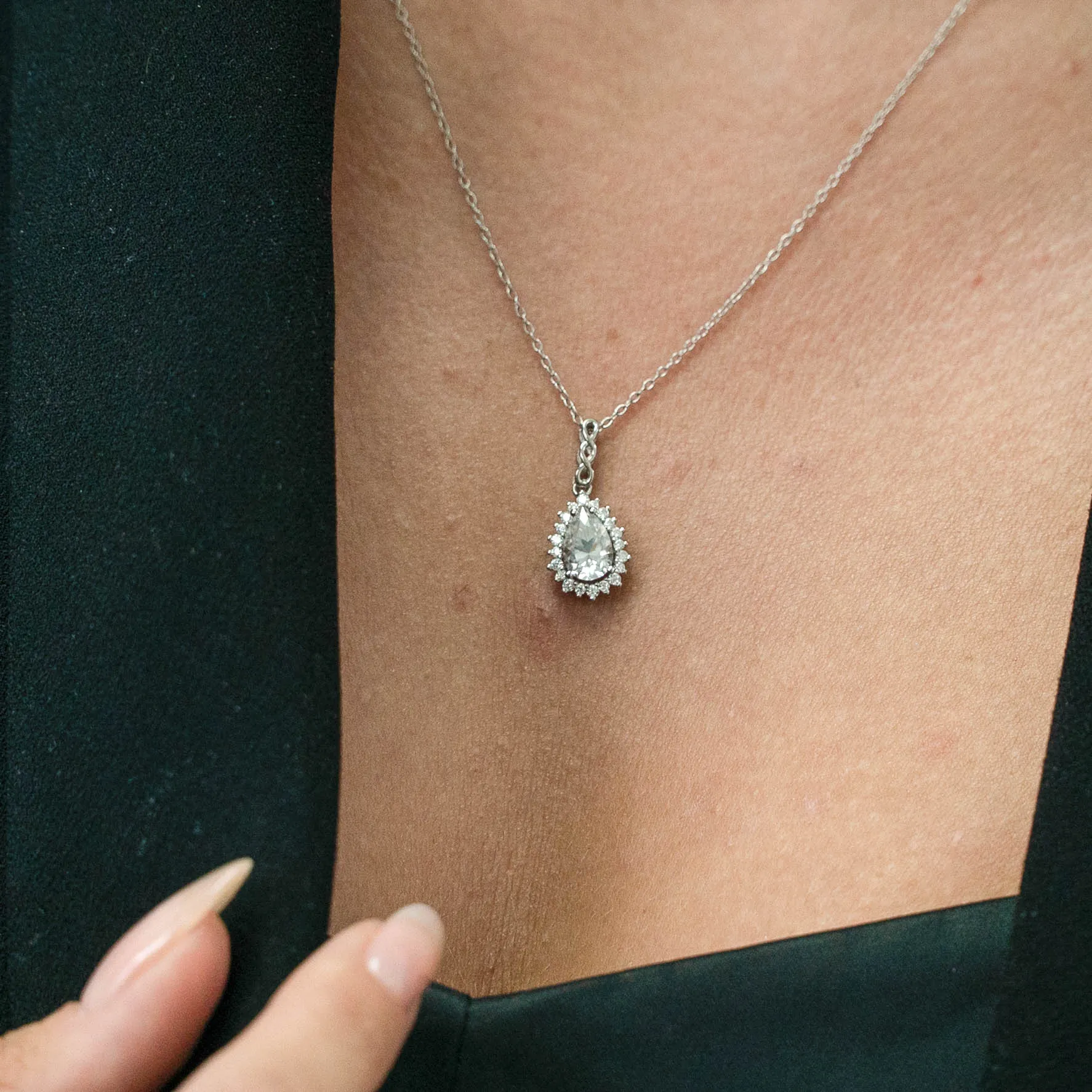 1.73 d.e.w cts Christie Moissanite Necklace