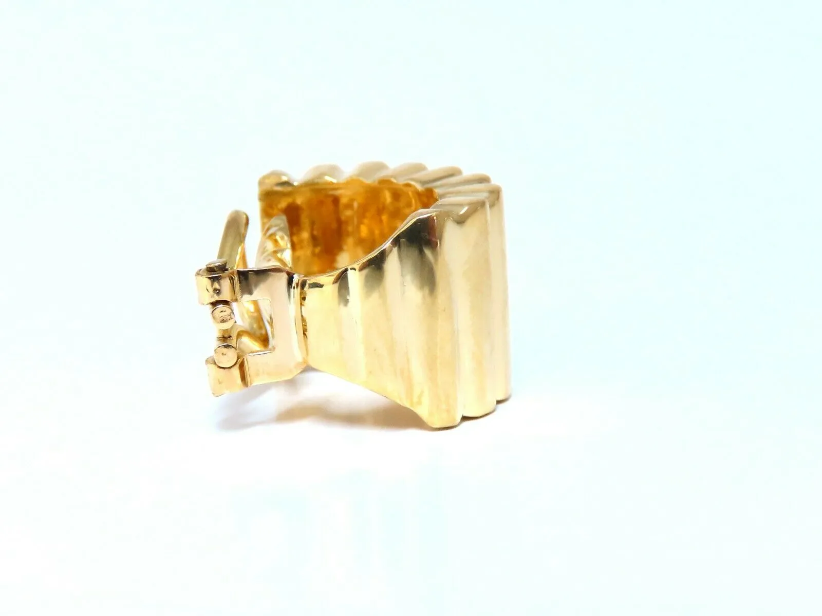 18Kt Gold Staggard Row Pattern Earrings 3D Semi Hoop Clips Post-Less