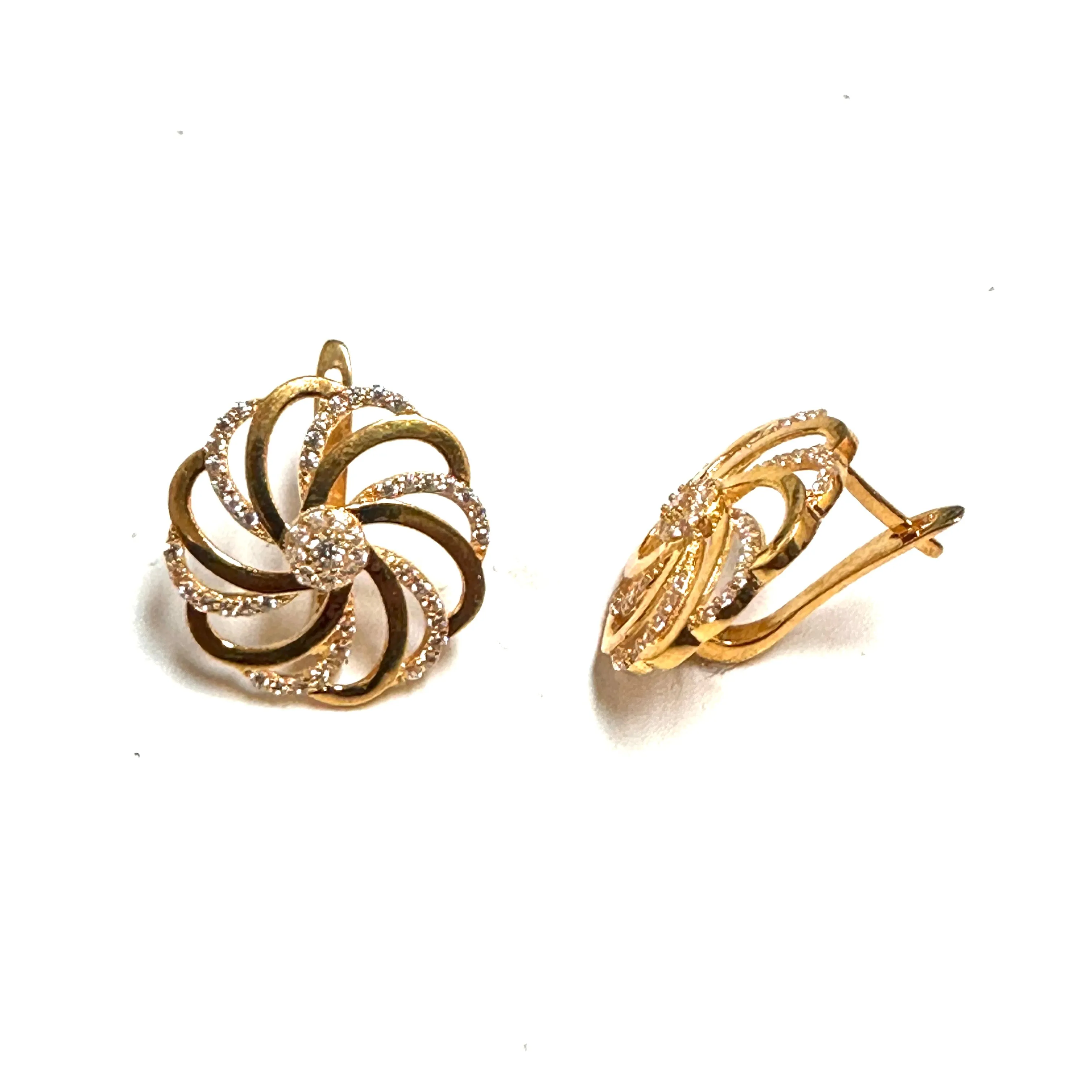 22K Yellow Gold Floral CZ Lever Back Earrings