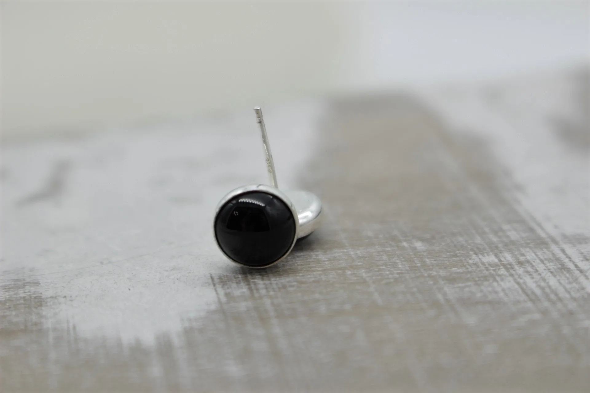 8mm Onyx Stud Earrings