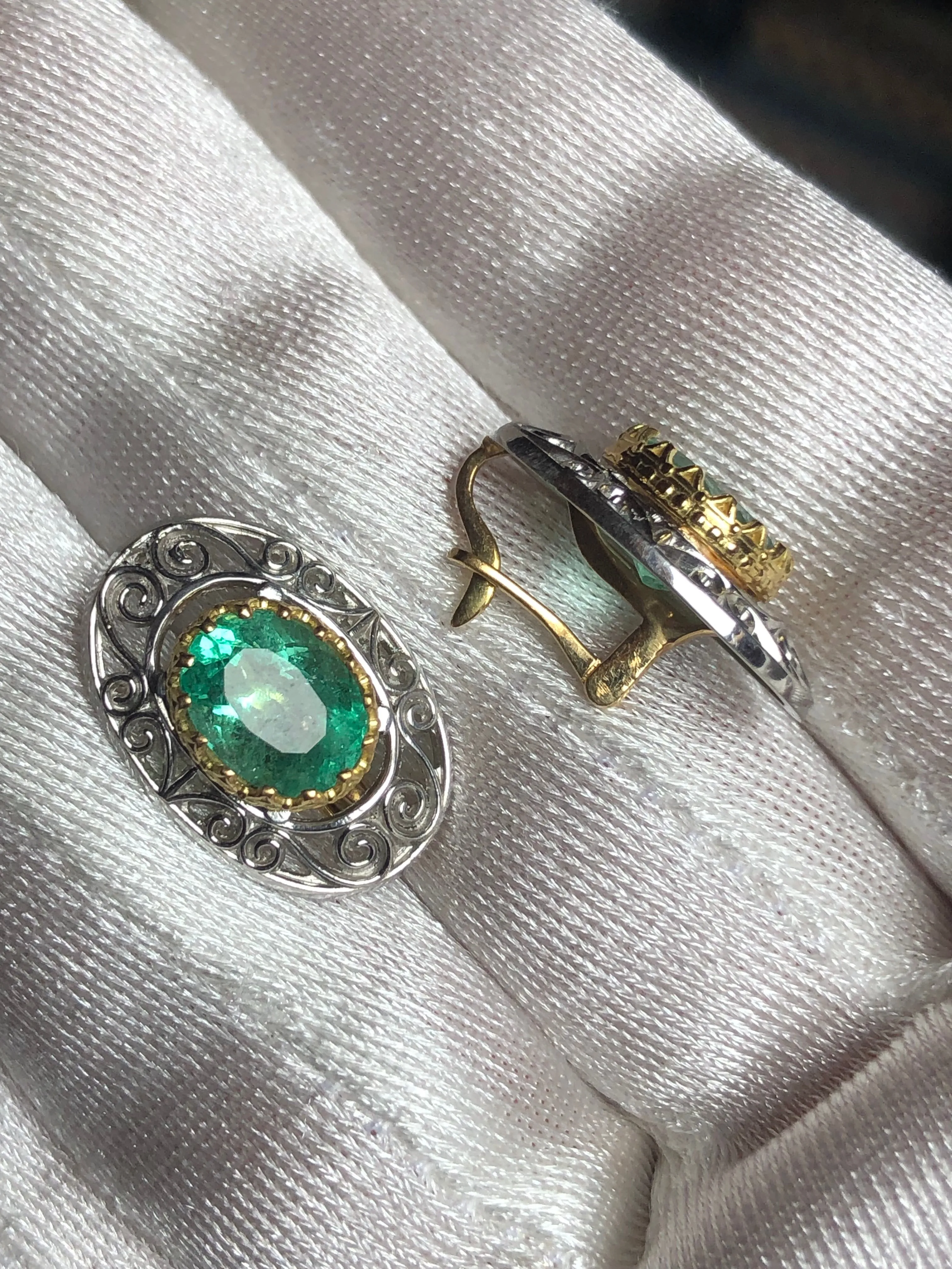 Antique Style Emerald 18K Gold Platinum Drop Earrings