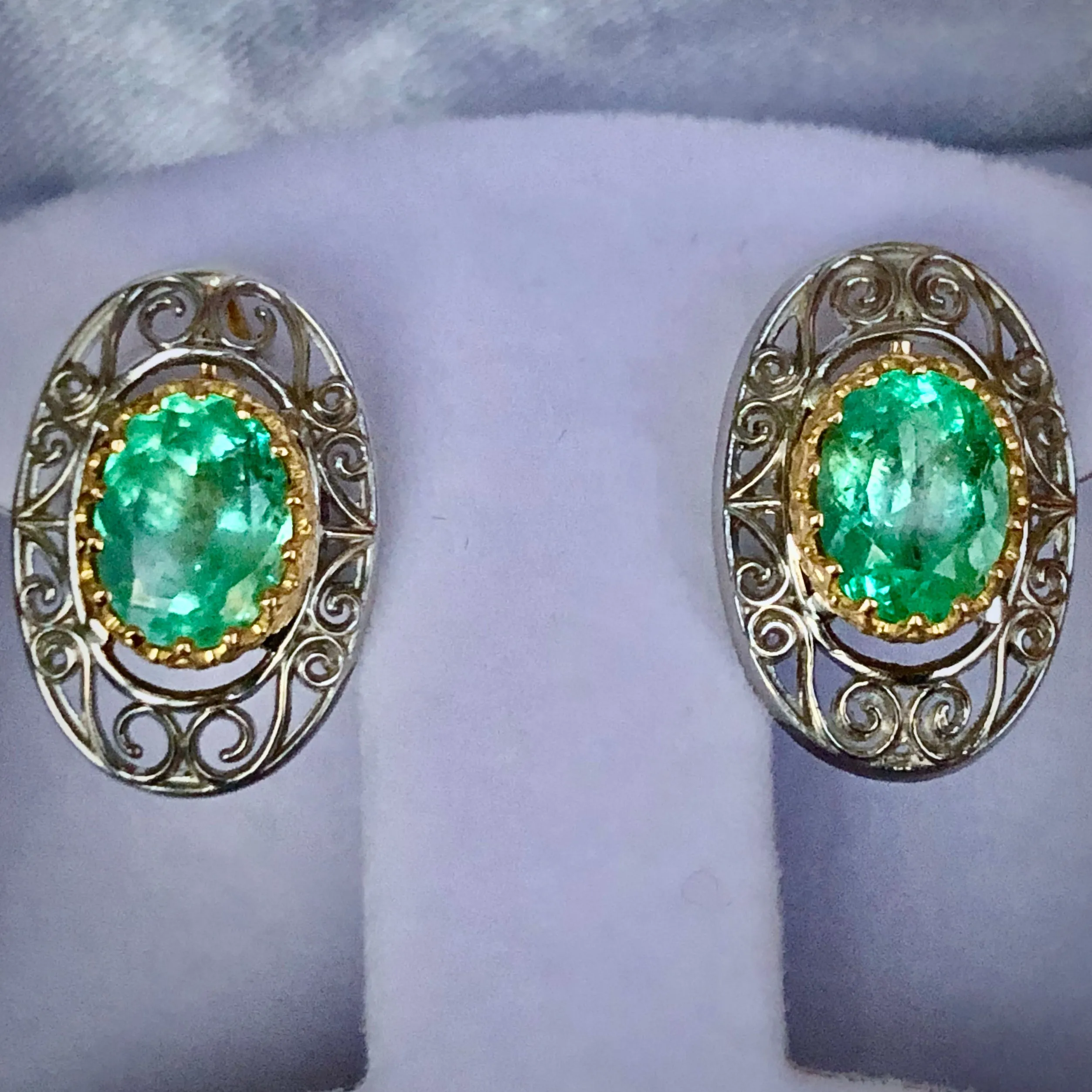 Antique Style Emerald 18K Gold Platinum Drop Earrings