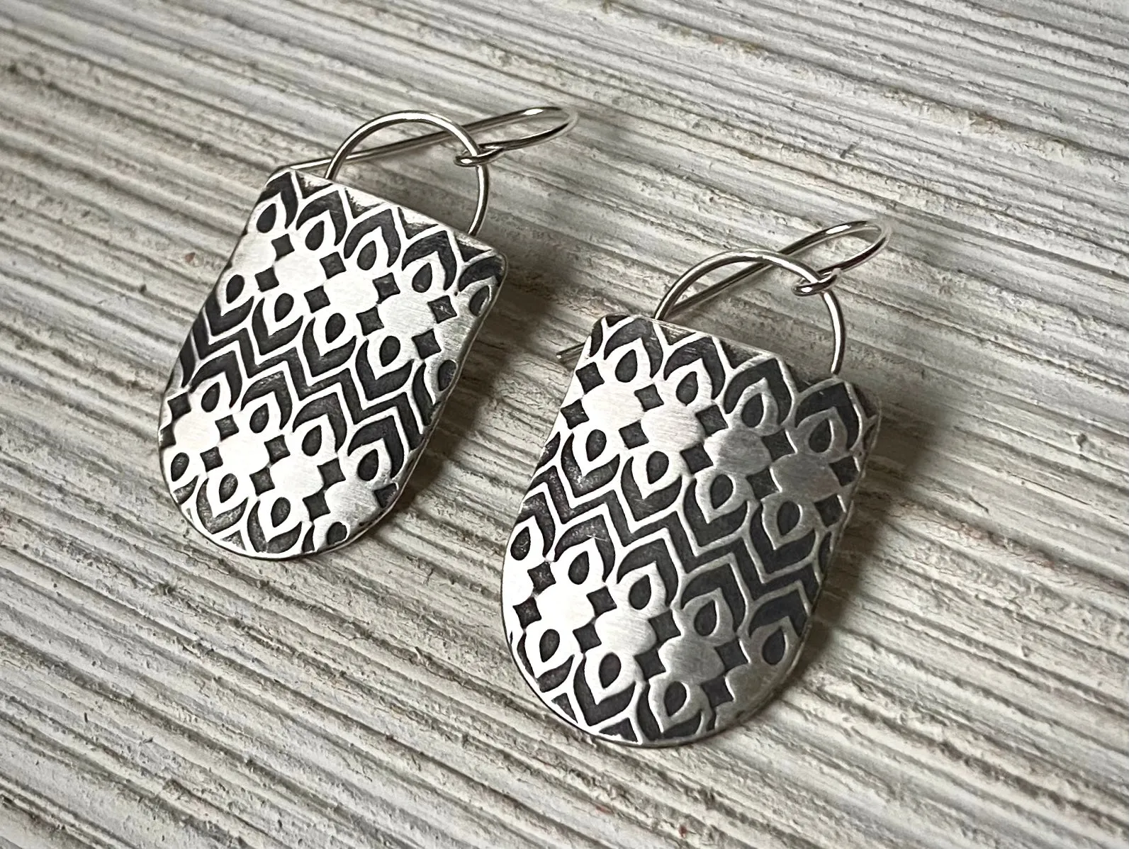 Arabesque Paddle Earring