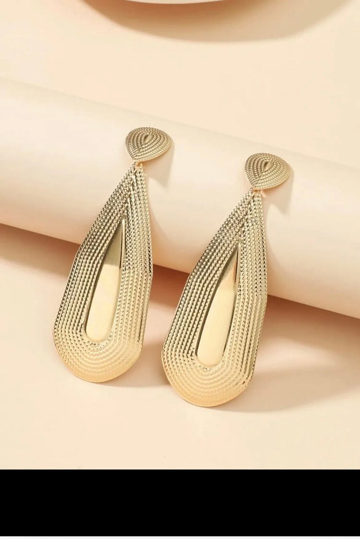 Big gold earrings , large gold earrings , huge gold stud earring , gold statement earrings , chunky gold metal earrings gold pierced