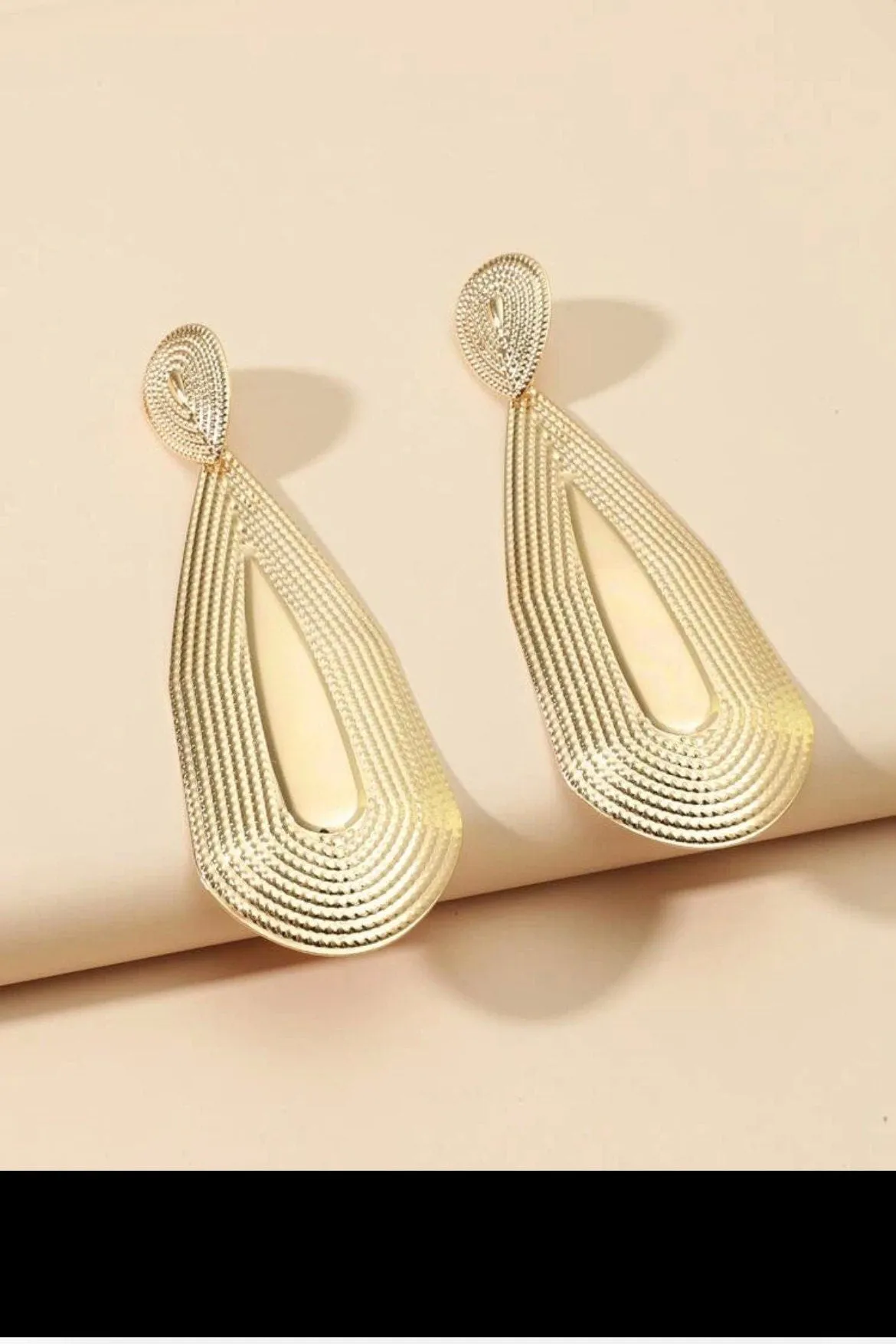 Big gold earrings , large gold earrings , huge gold stud earring , gold statement earrings , chunky gold metal earrings gold pierced