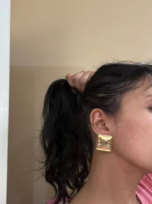Big gold earrings square  , gold studs large hammered metal earring , gold stud earring , retro gold earrings , chunky gold studs big