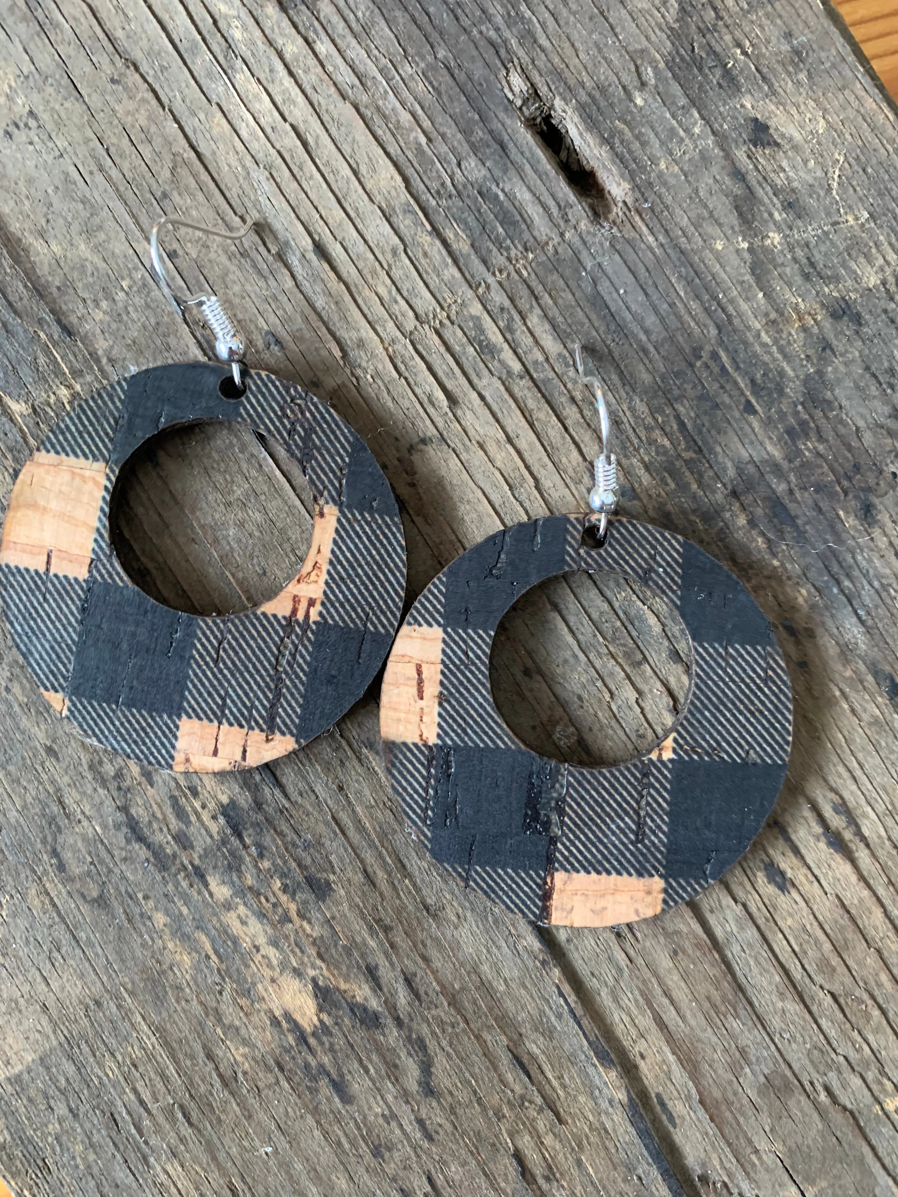 Black Buffalo Check Round Cork Leather Earring