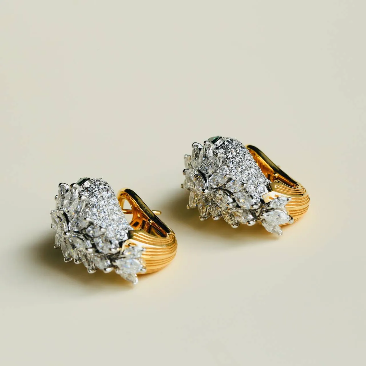 Bvlgari Serpenti Platinum 18K Yellow Gold Diamond Emerald Earrings