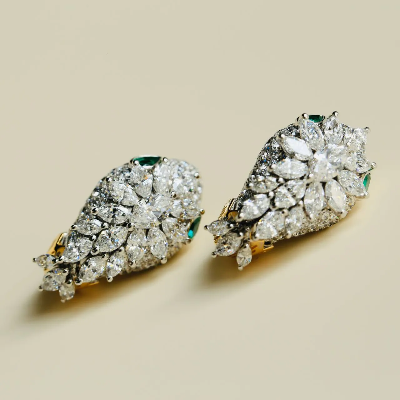 Bvlgari Serpenti Platinum 18K Yellow Gold Diamond Emerald Earrings
