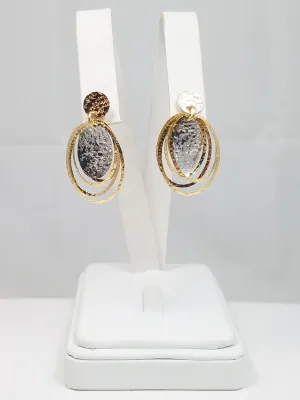 Chic 18k Two Tone Gold Motion Earrings
