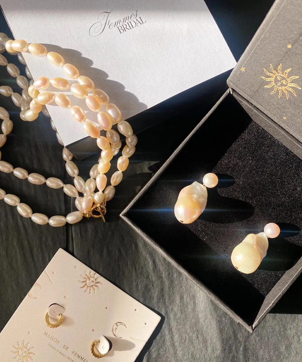 Classique | Perfect Pearl Studs