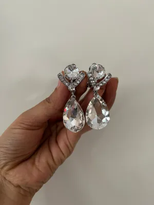 Clear clip on earrings , clear silver clip  crystal earrings , glass earrings , clear white silver  earring no piercing no hole teardrops