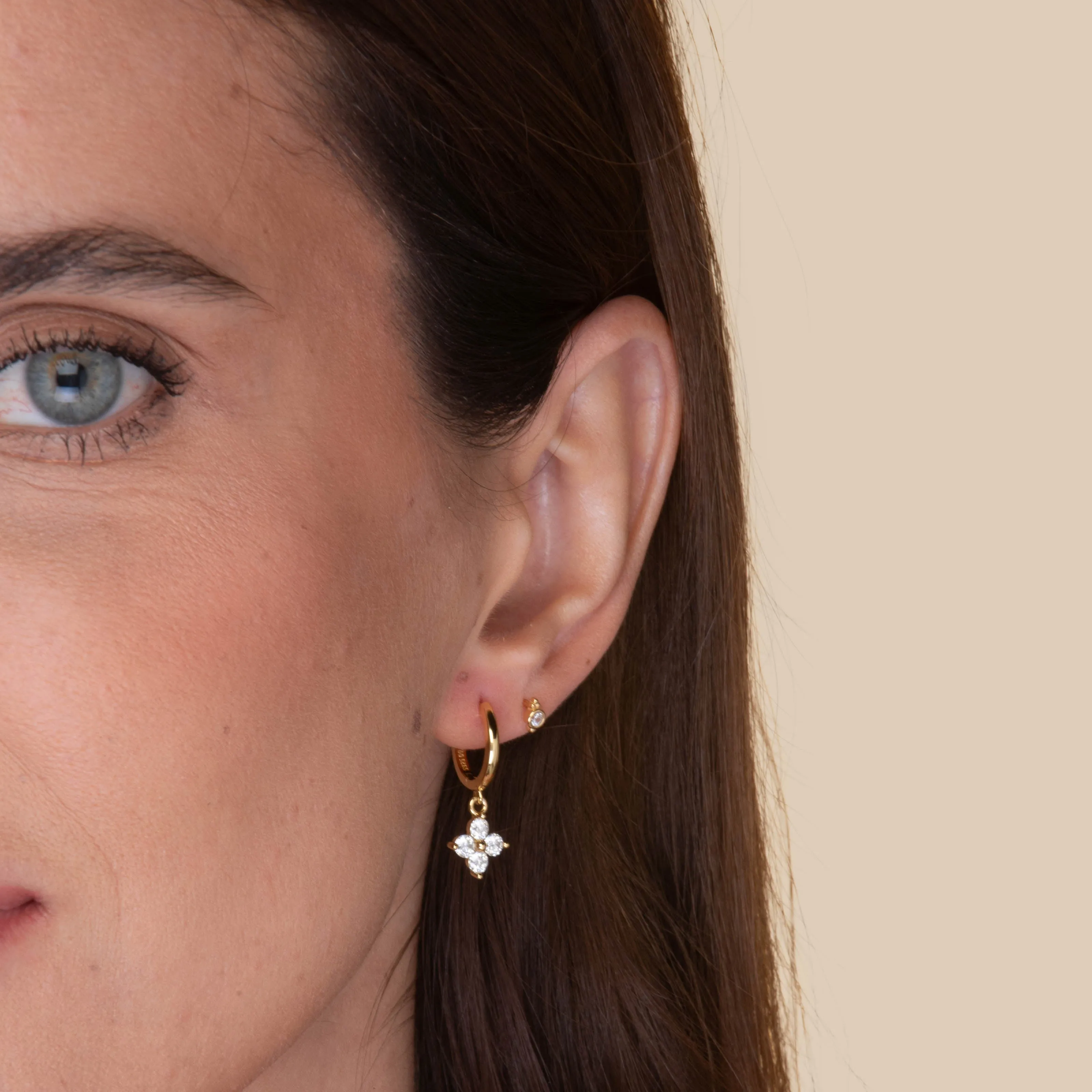 Clover Sapphire Moissanite Hoop Earrings