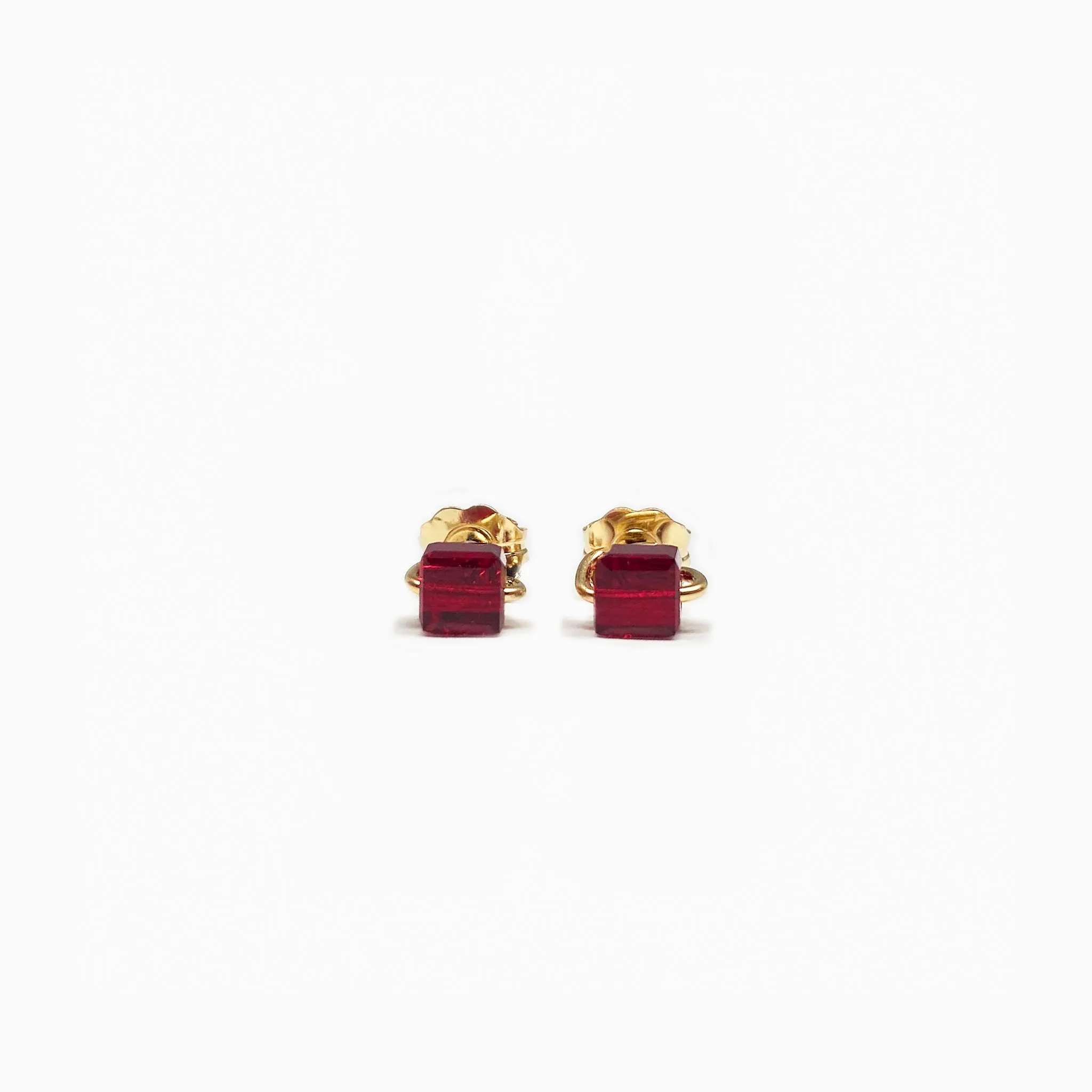 CUBE STUDS
