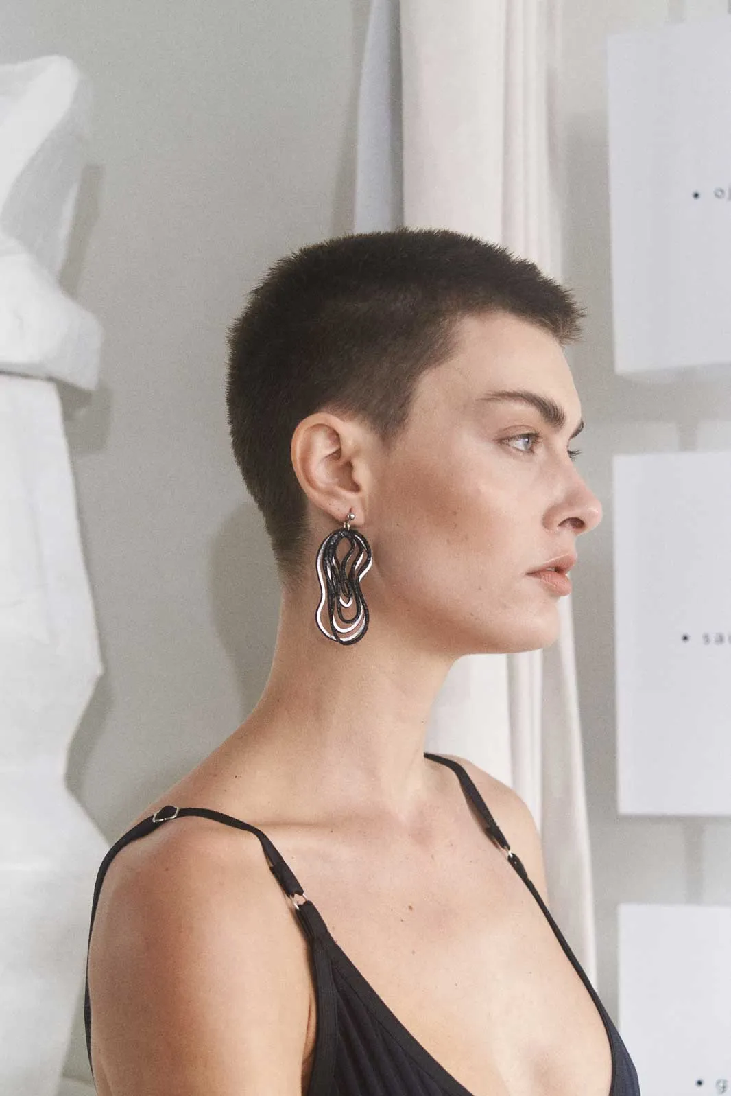 Curves Duo Earrings Small - Silver/Black *