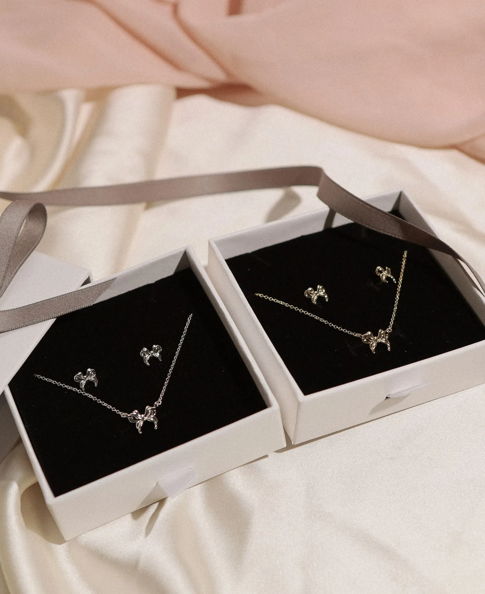 Diana Gold Ribbon Earrings