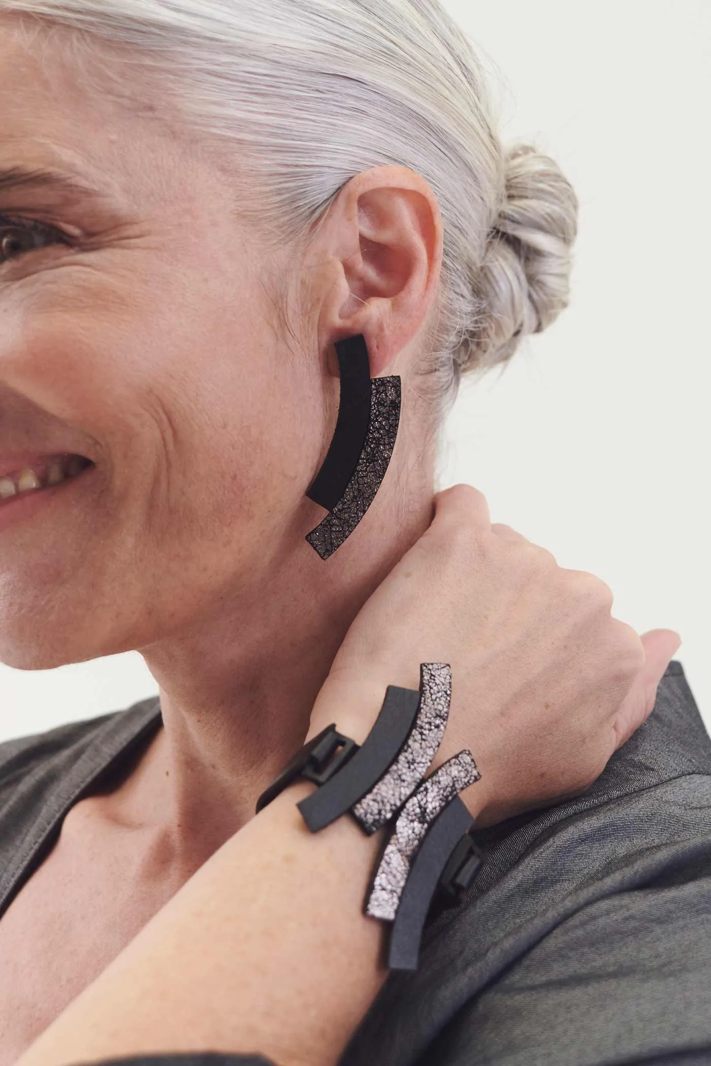 Duo Earrings - Black Pewter