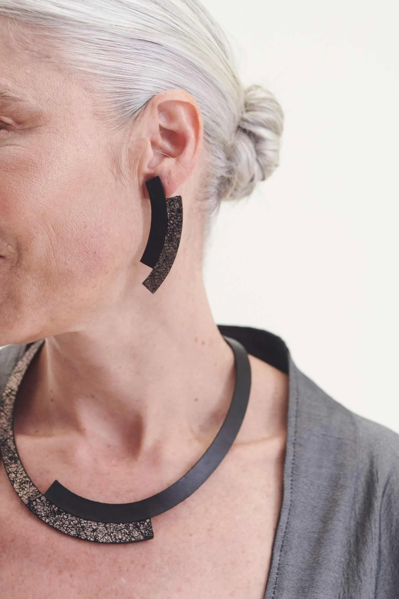 Duo Earrings - Black Pewter