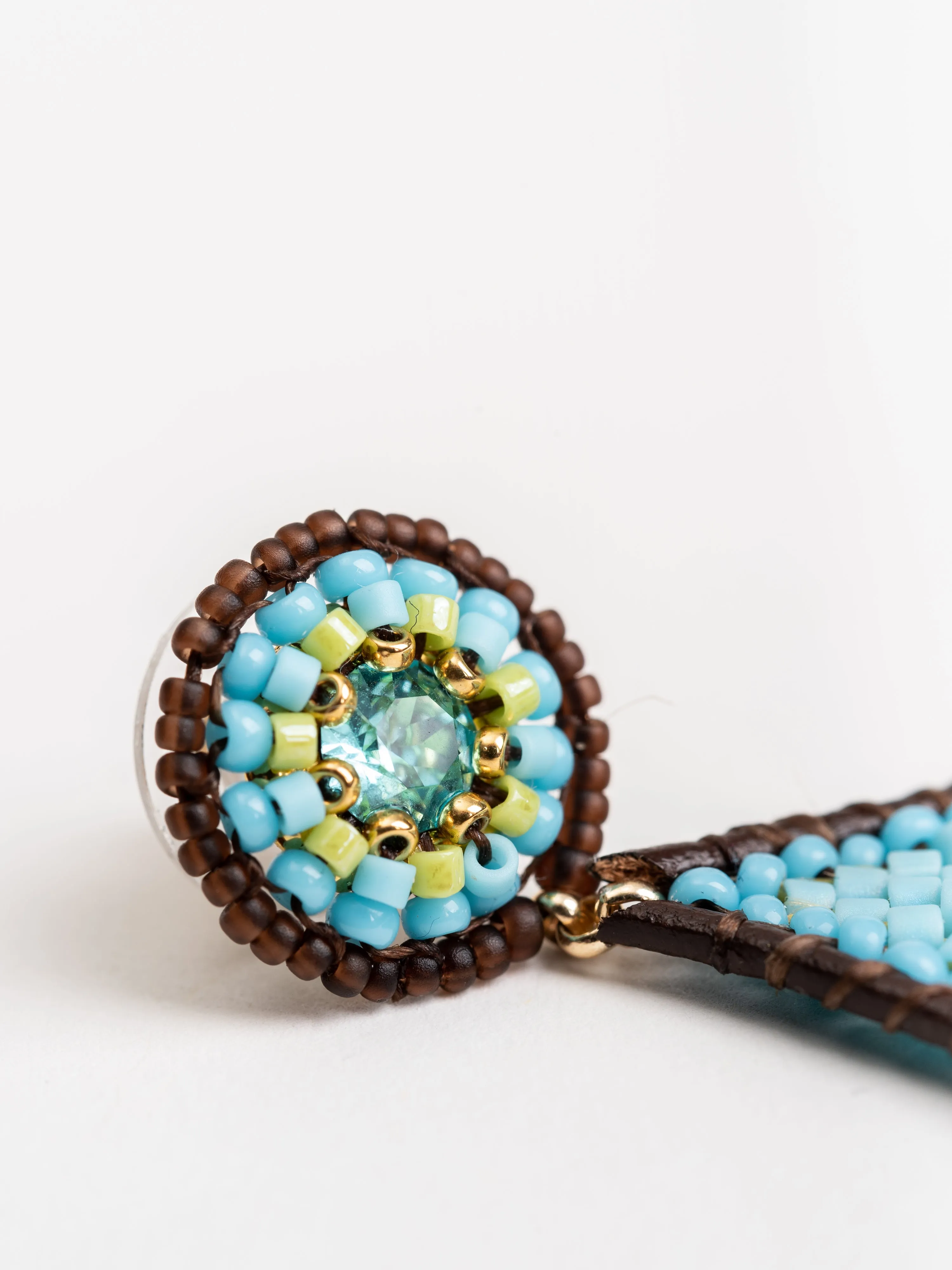 E76104 earrings