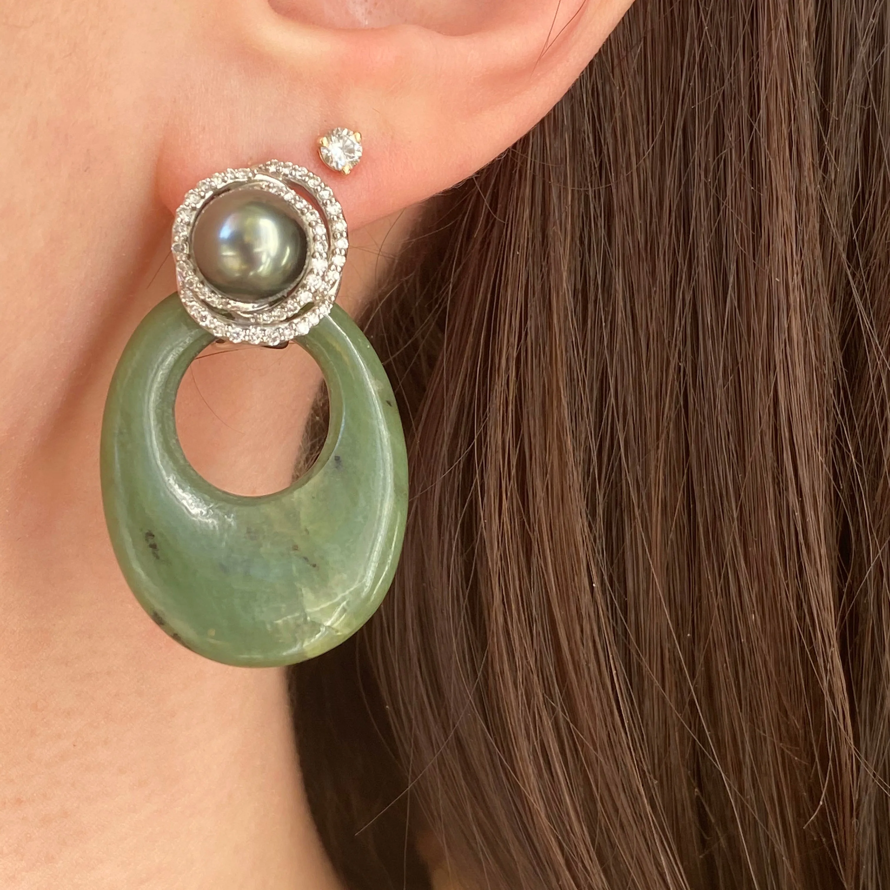 Estate 14KT White Gold Gray Tahitian Pearl   Pave Diamond Omega Back Earrings