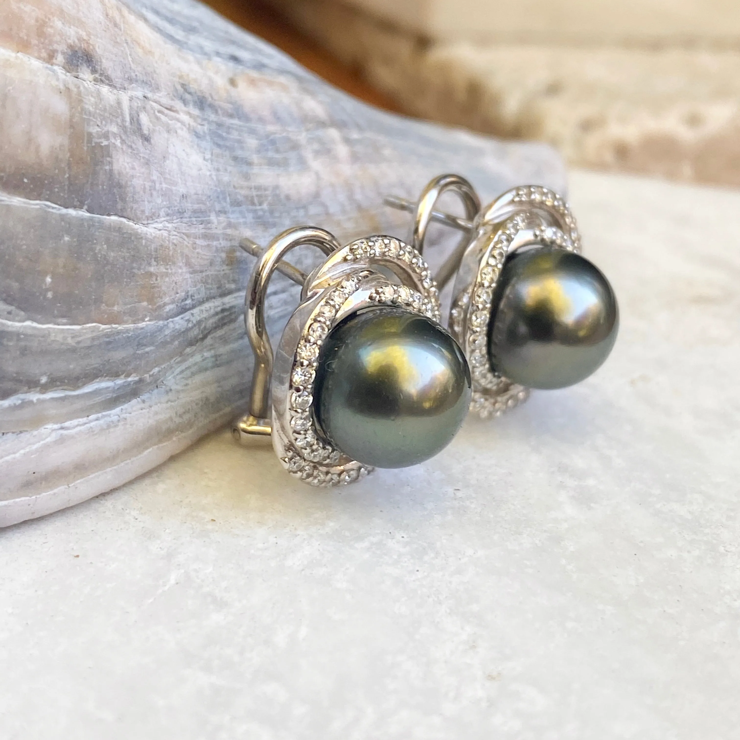 Estate 14KT White Gold Gray Tahitian Pearl   Pave Diamond Omega Back Earrings