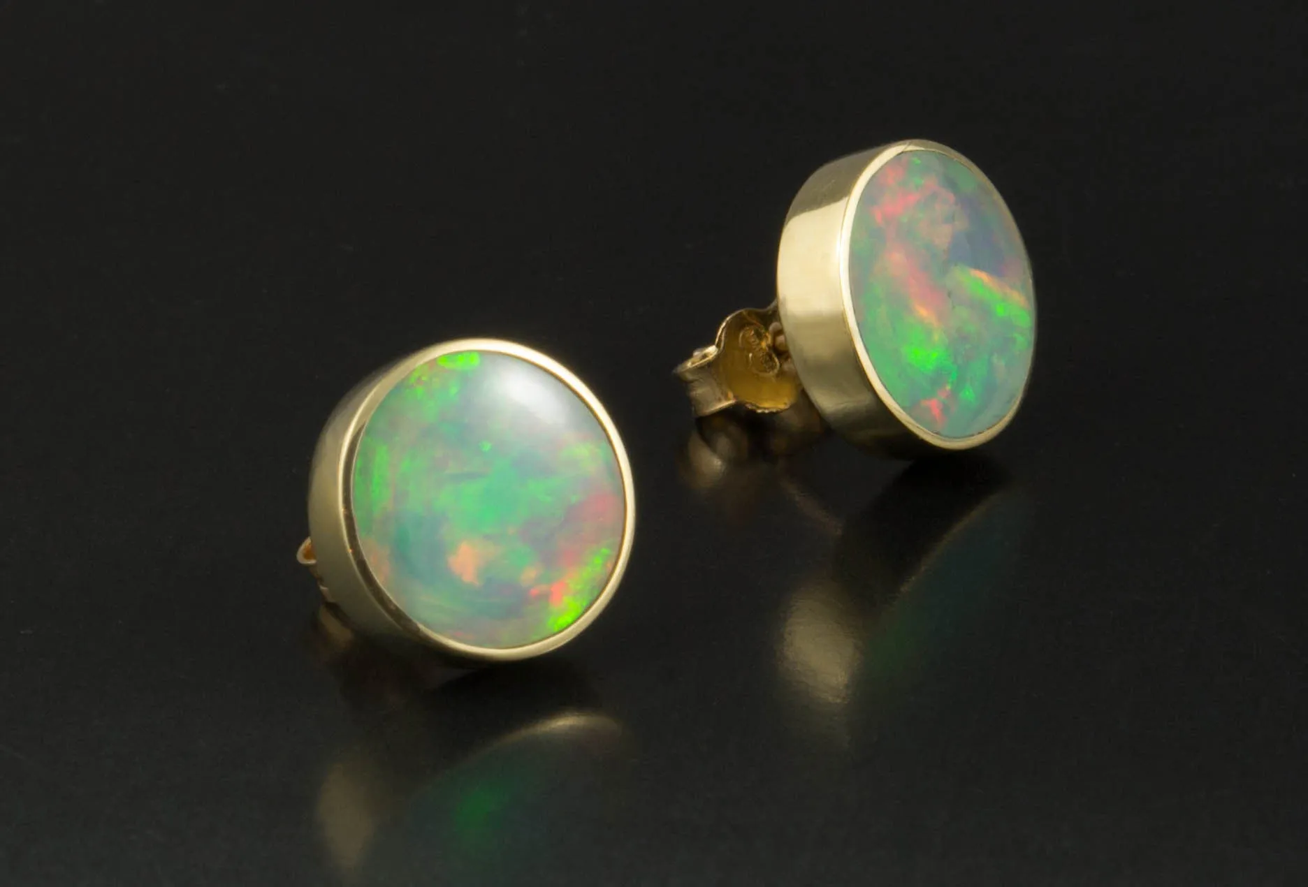 Ethiopian Opal Earrings in 18kt Gold
