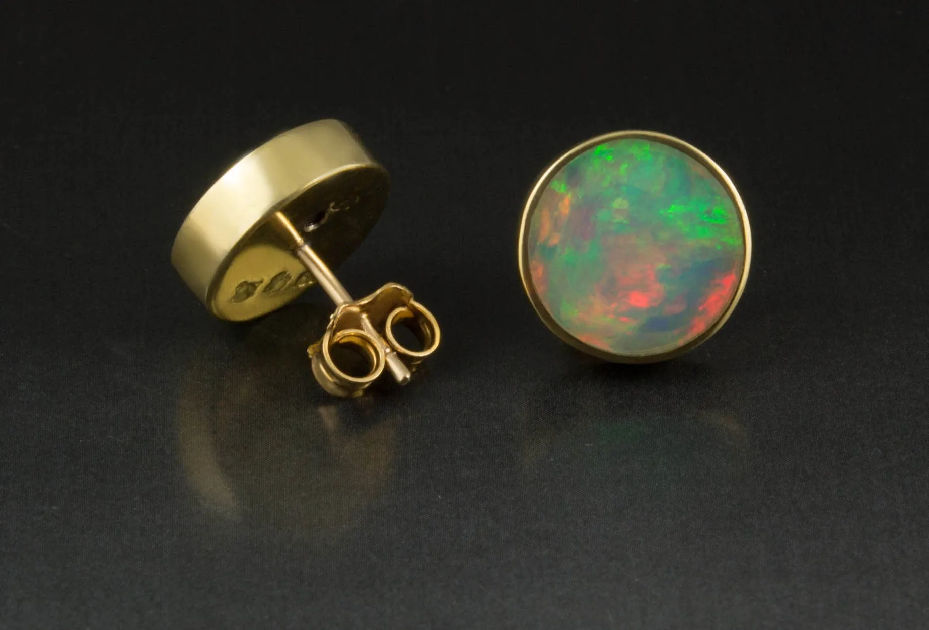 Ethiopian Opal Earrings in 18kt Gold