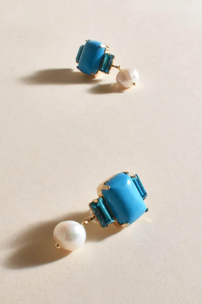 Everly Stone Pearl Event Earrings