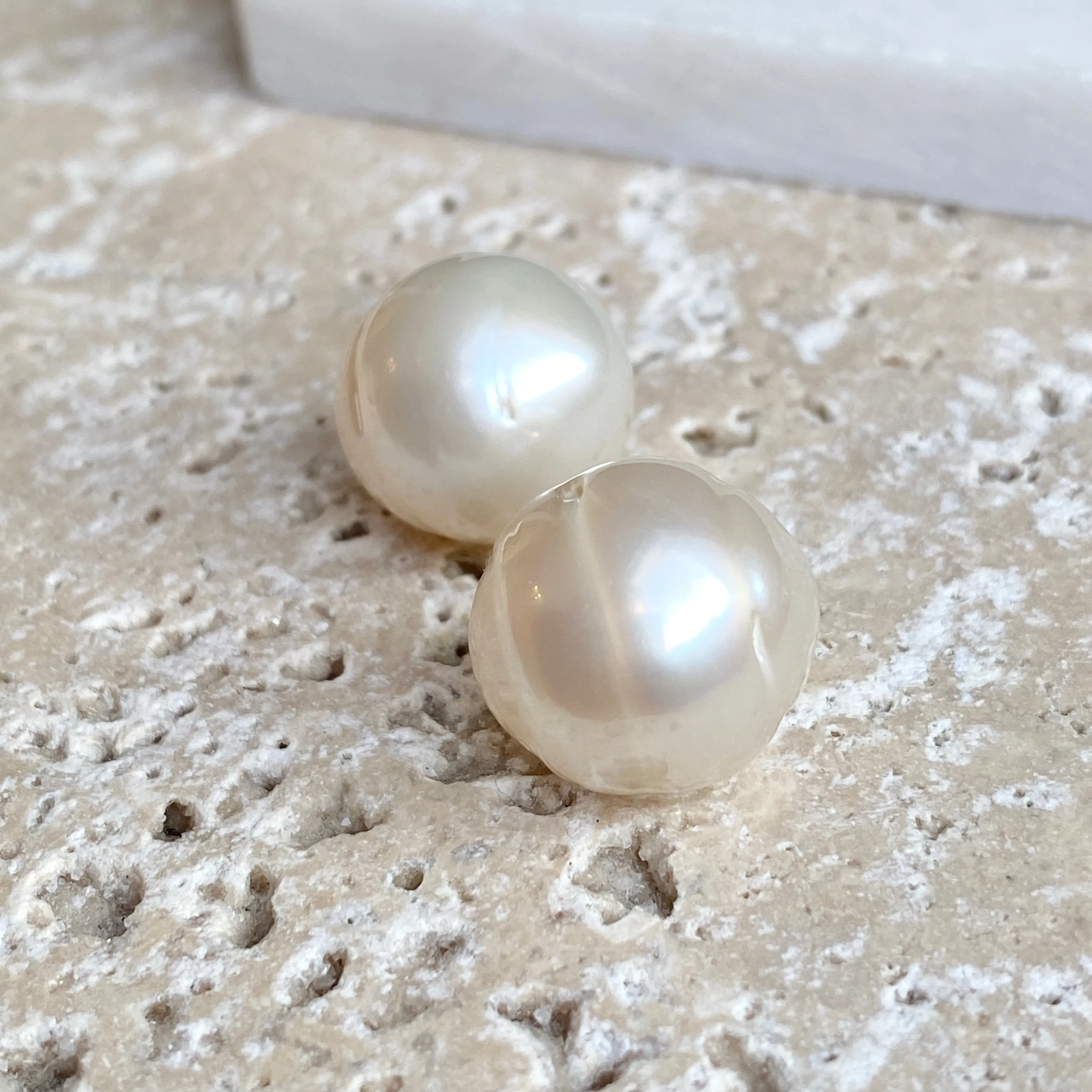 Genuine Paspaley South Sea Loose Pearl Pair "Fine" Quality 15mm