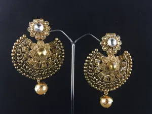 Gold earrings