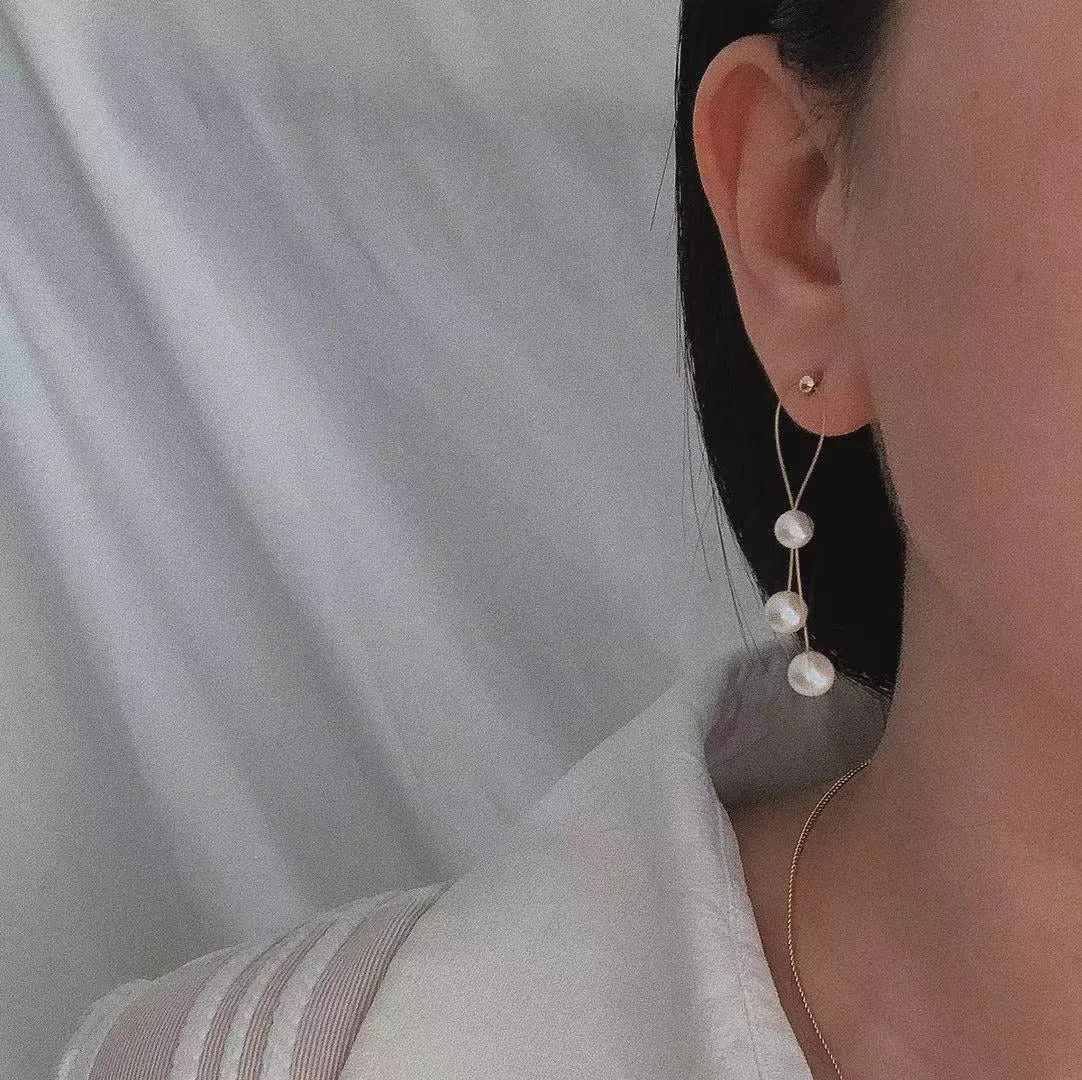 Gold Wire Pearl Earrings