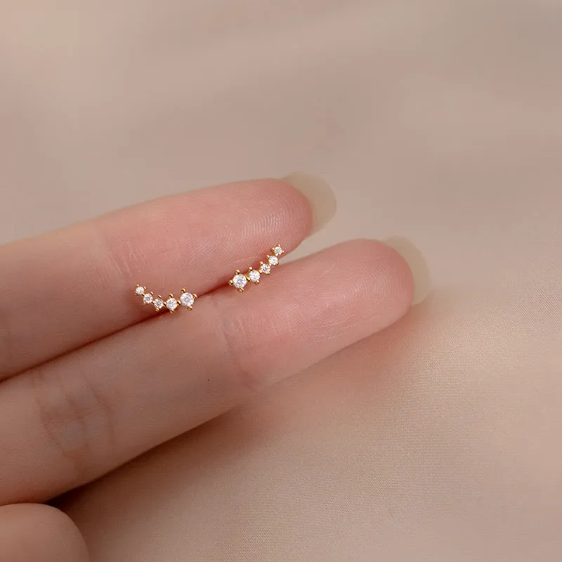 Graduated CZ Diamonds Stud Earrings-ECZ027