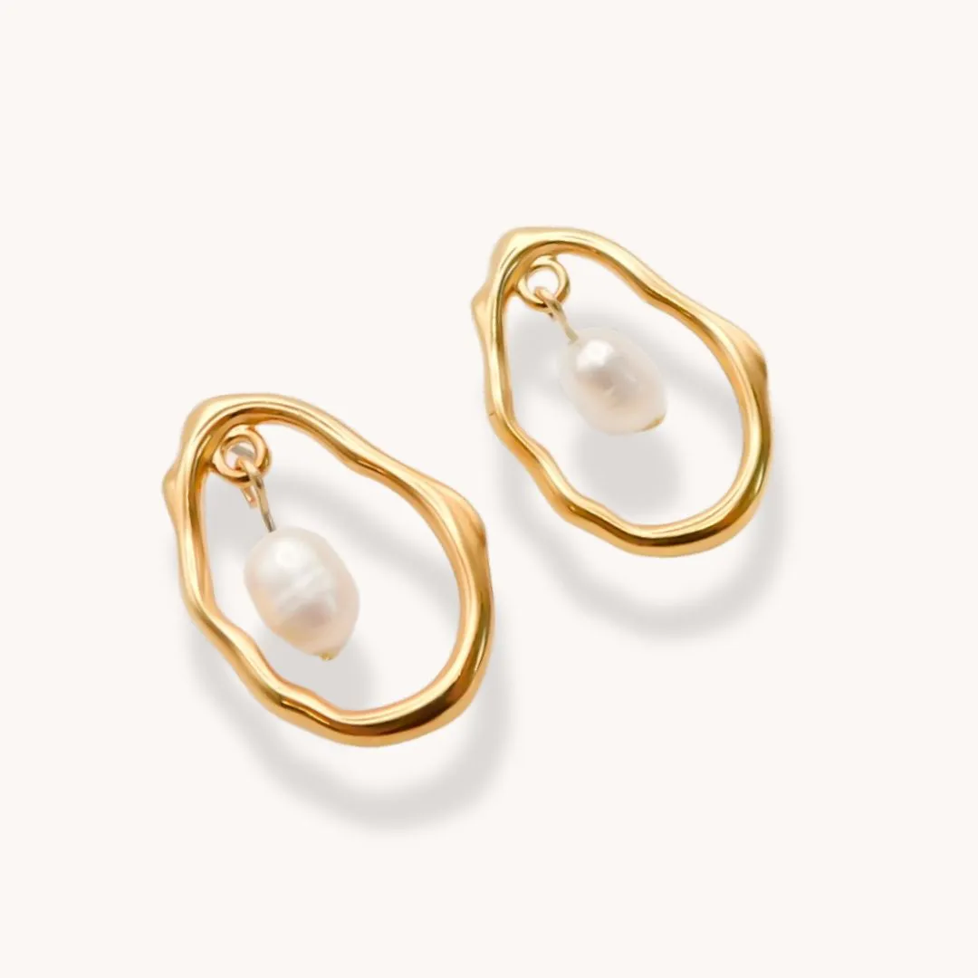 Harper Pearl Earrings, Gold