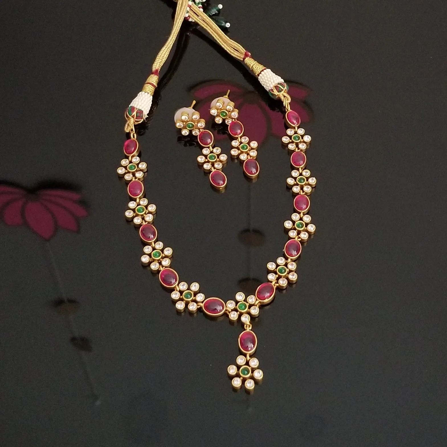Kemp Neckalce Set With Gold Finish AG11