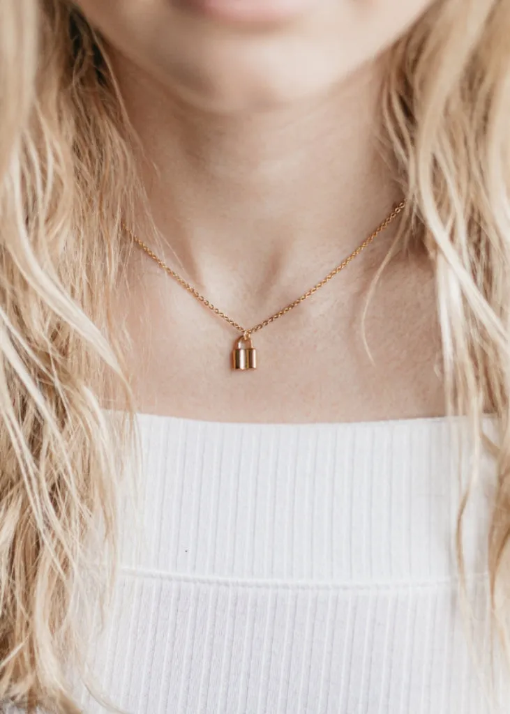 Lock necklace