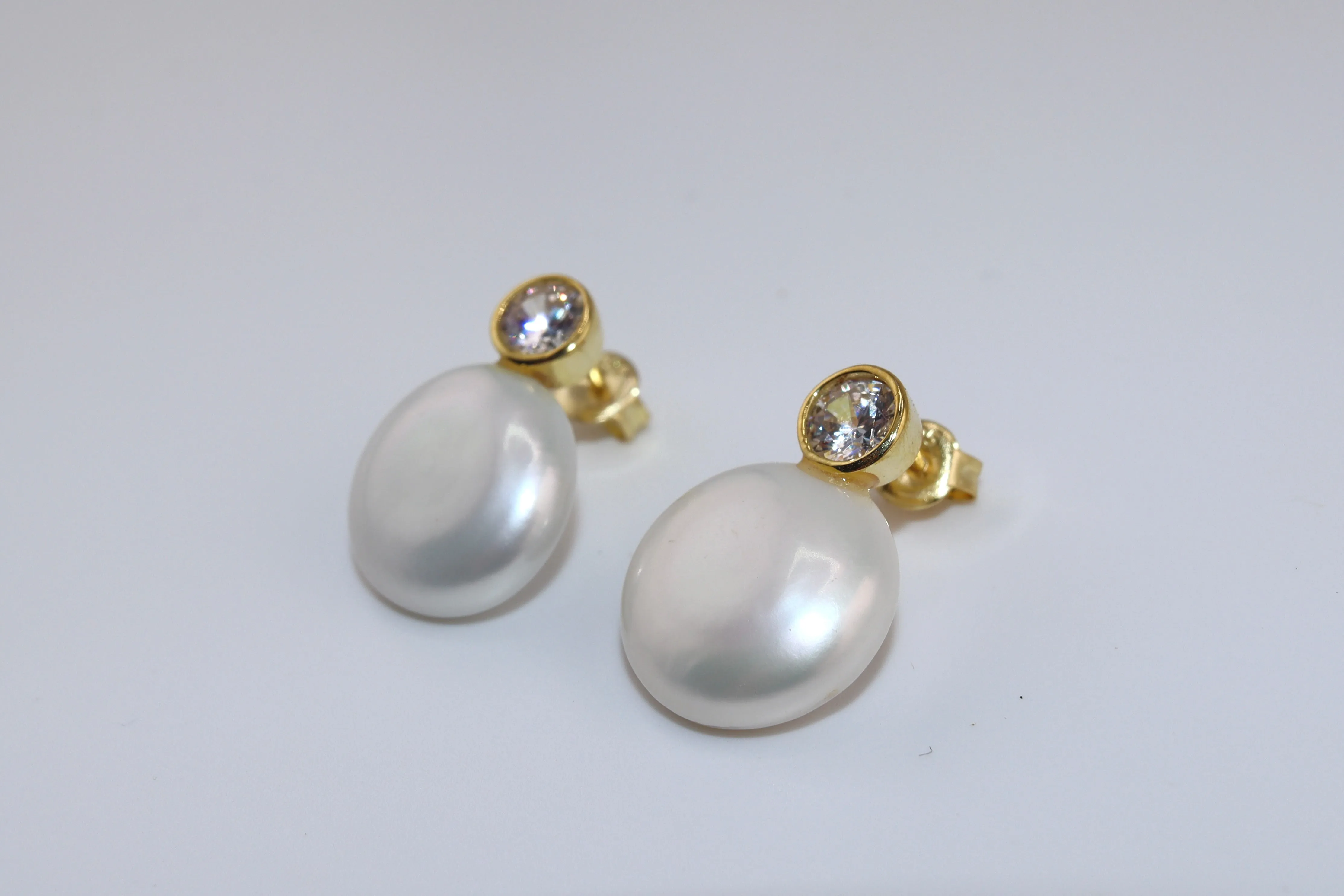 Marilyn Crystal Pearl Earrings