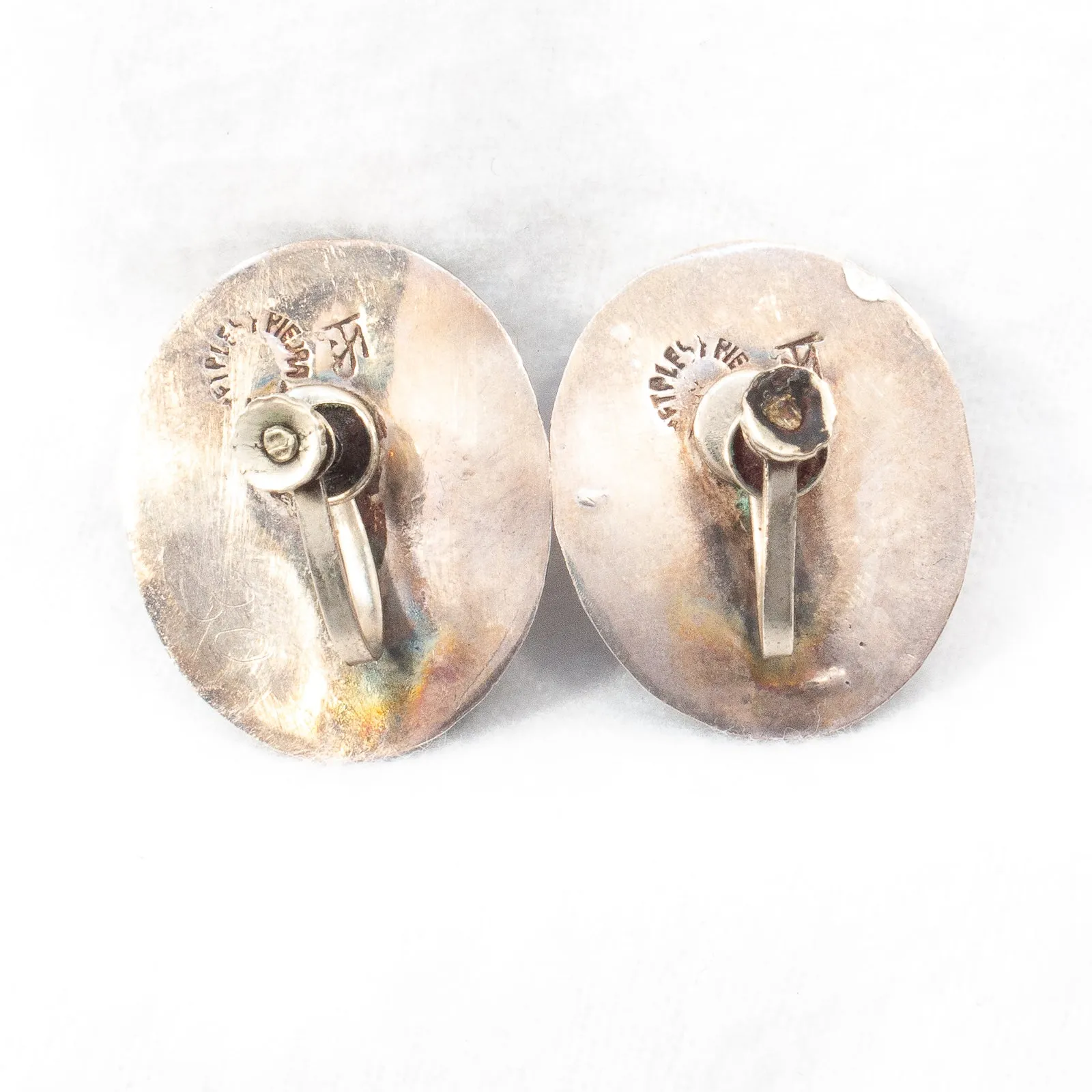 Metales Y Piedra Bird Earrings