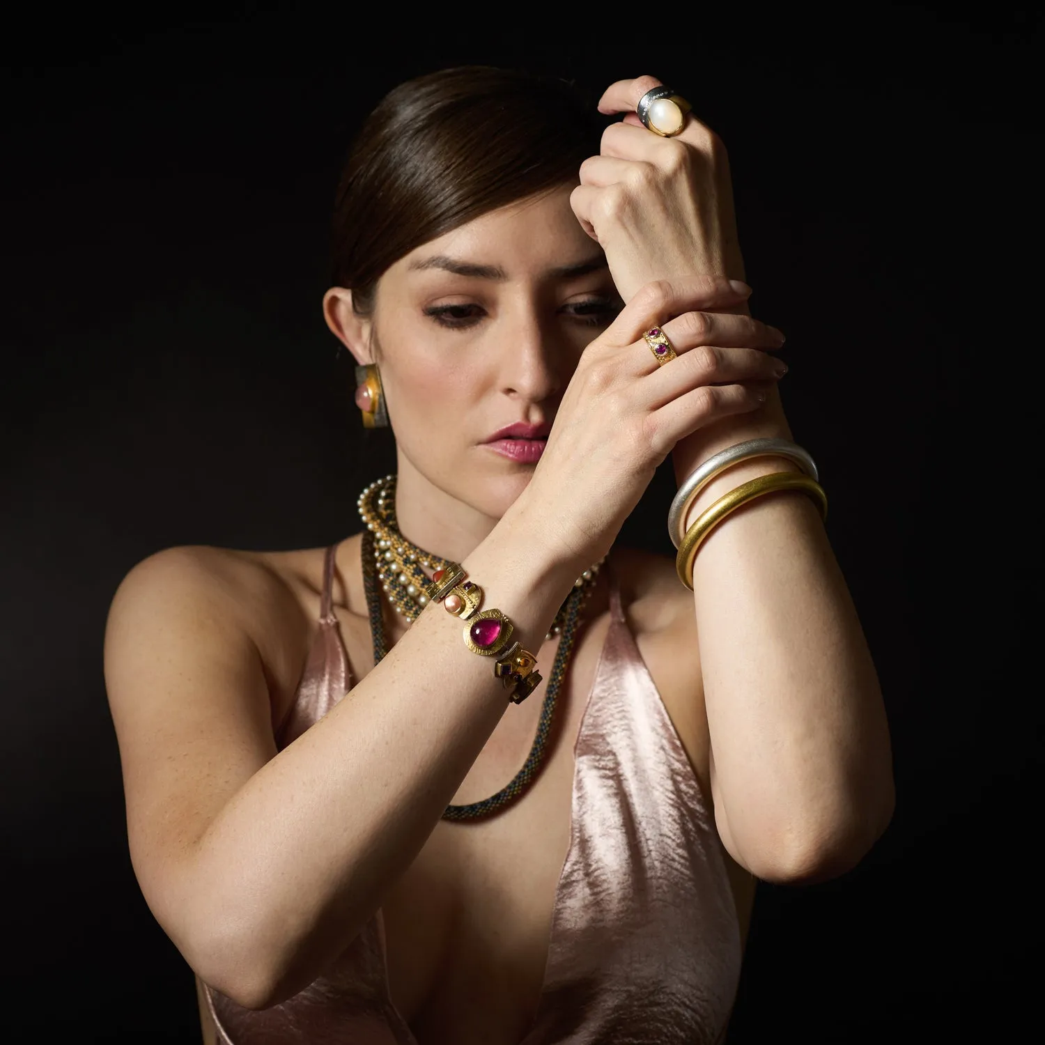 Mughal Pattern Pearl Necklace