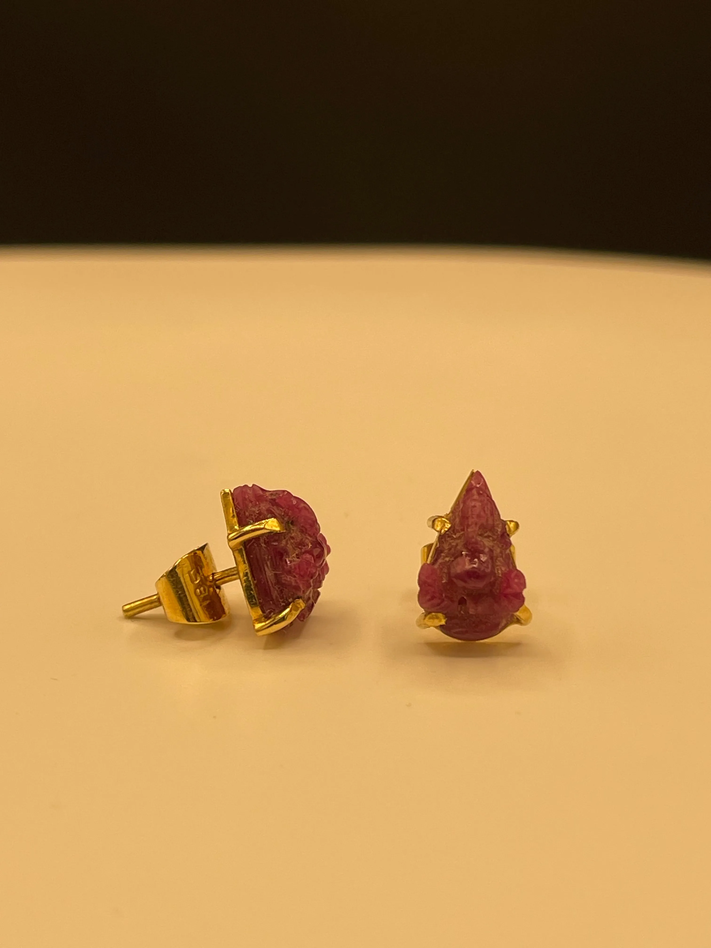 Natural Ruby Hand Carved Lord Ganesh Solid 18k Yellow Gold Earrings