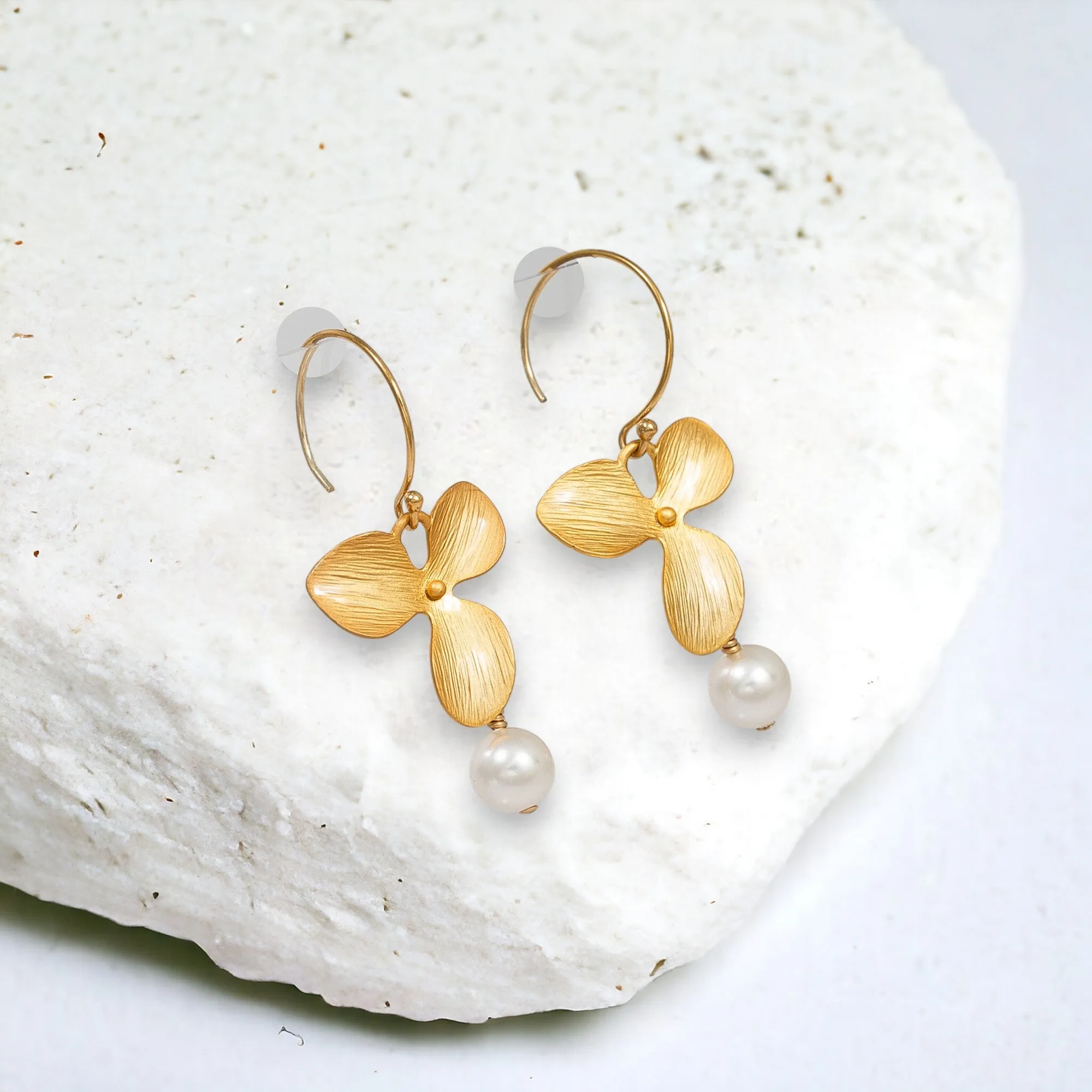 Orchid Pearl Earrings