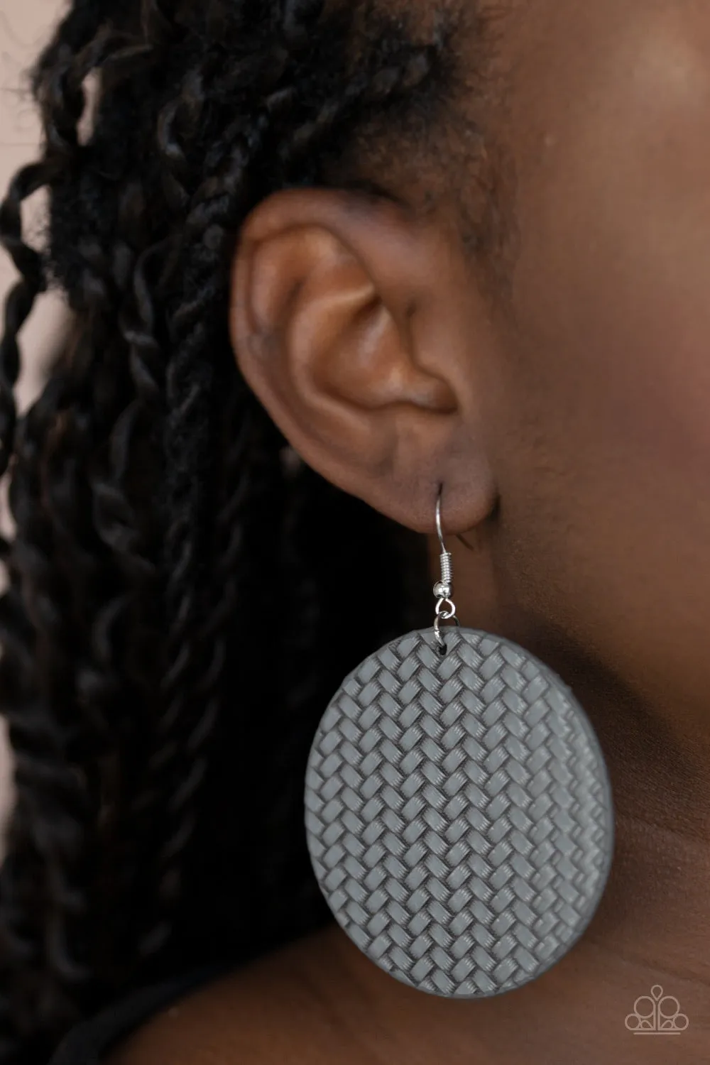 Paparazzi WEAVE Your Mark Earrings Silver