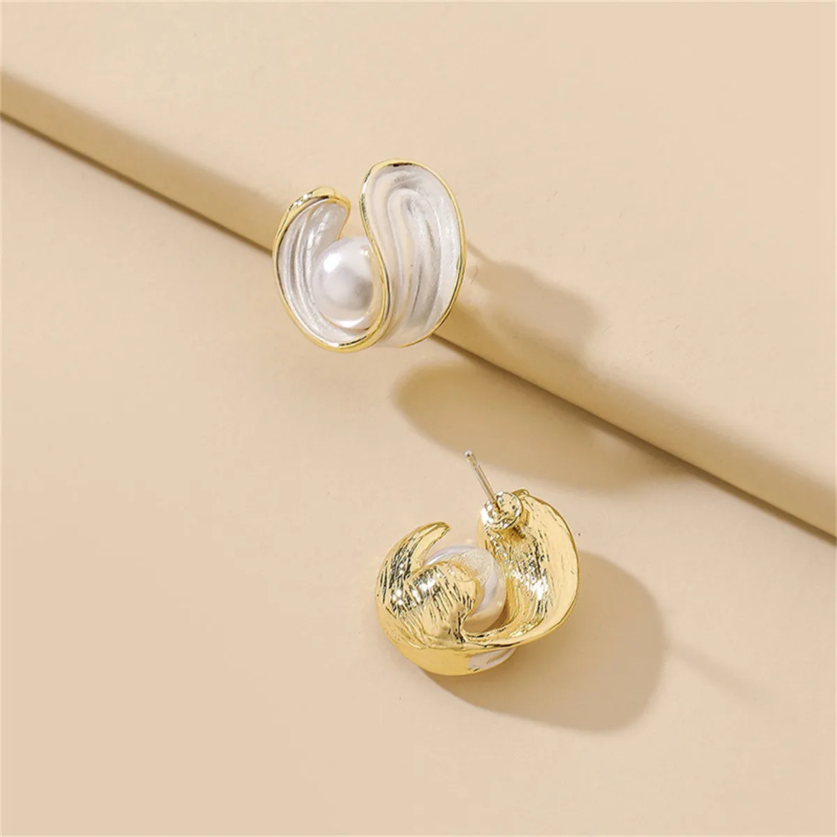 Pearl & White Enamel 18K Gold-Plated Irregular Swirl Stud Earrings