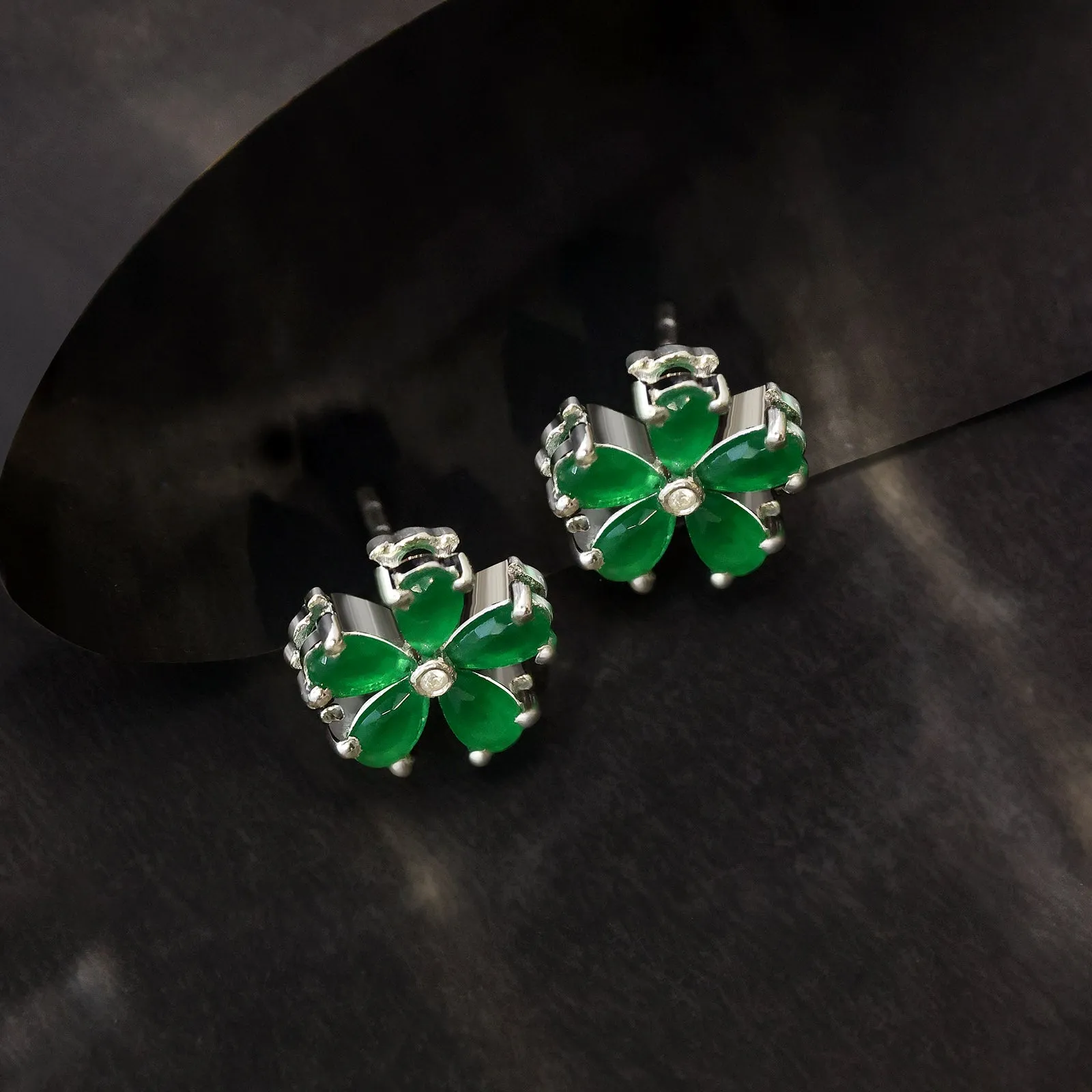 Pure Silver Earrings - Emerald Elegance in Floral Petals