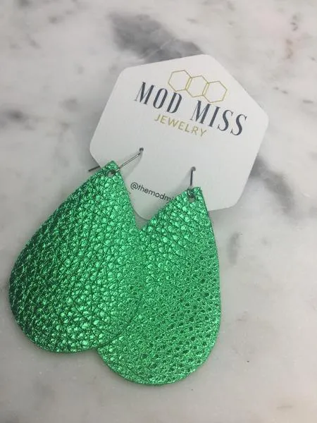 "Verde” Metallic Green Chunky Leather Teardrop Earrings