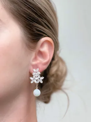 Rhinestone Star Post Pearl Drop Earrings - Gold