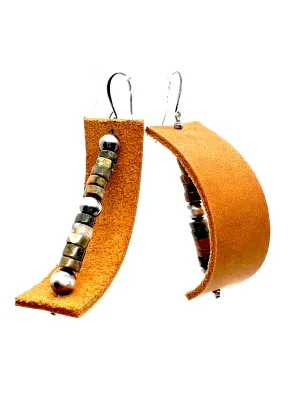 Rio with Rhyolite and Navajo Pearls