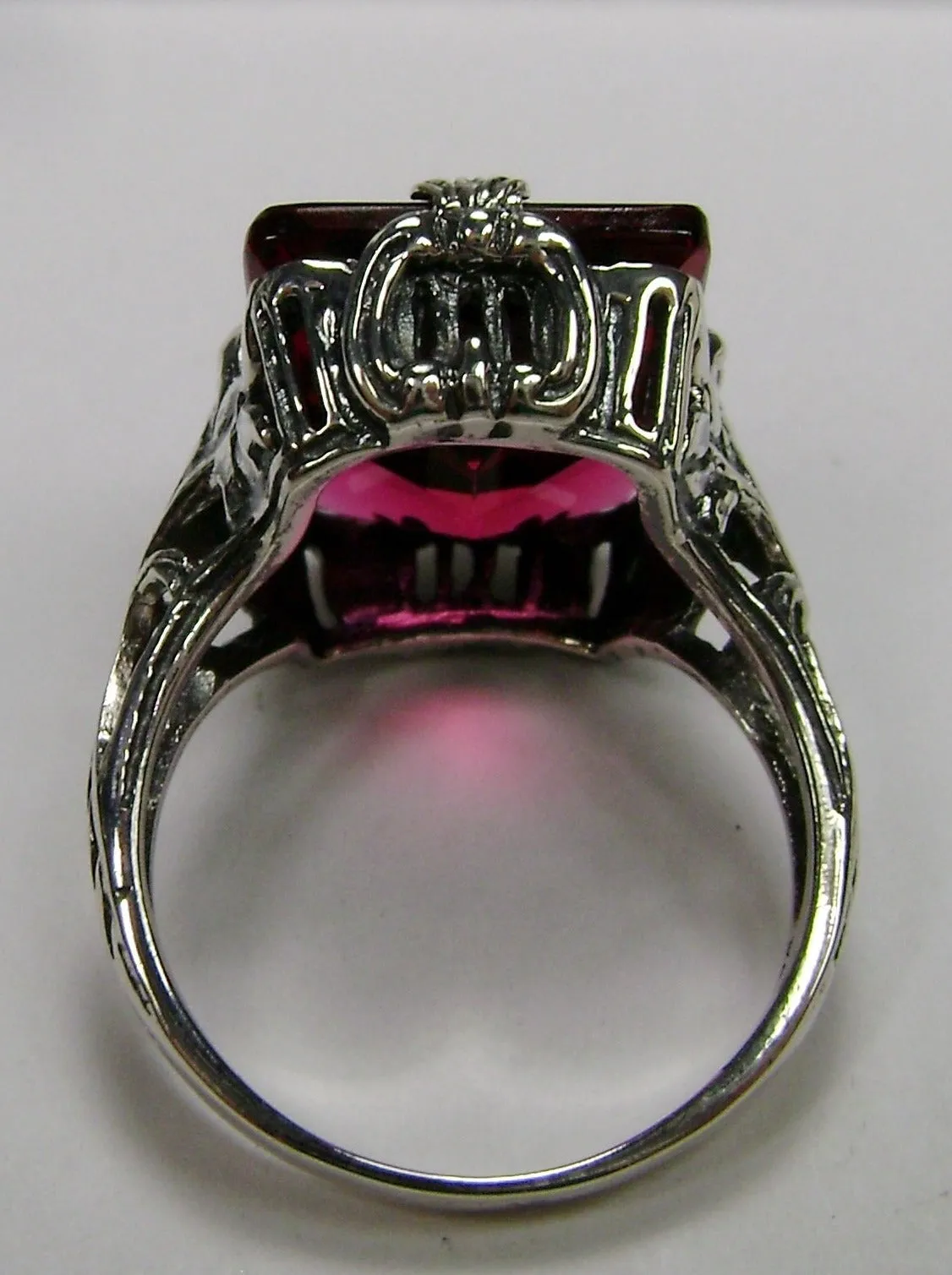 Ruby Ring, Art Deco 1930s Leaf and Floral Filigree Jewelry, D15